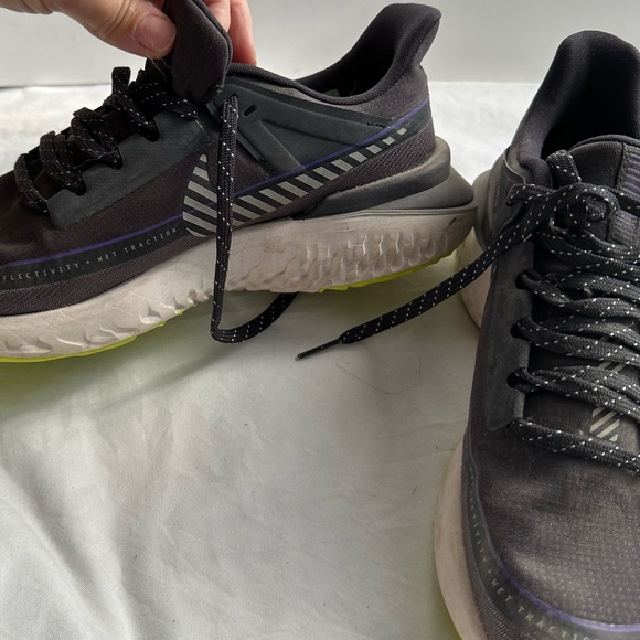 Original Nike Legend React Shoes size 7.5 - Picture 3 of 7